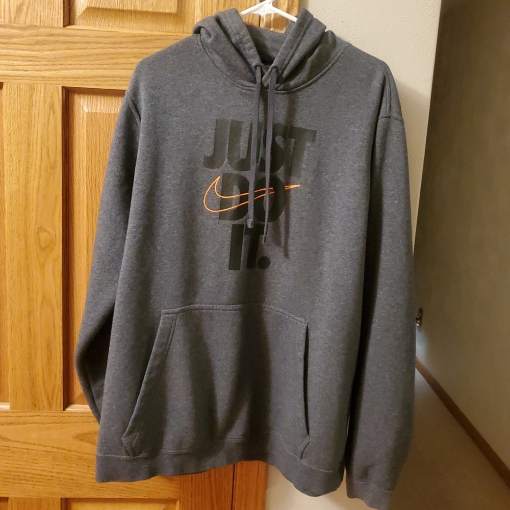 Nike Just Do It Men's Size XXL Gray Black & Orange Pullover Hoodie Sweatshirt
